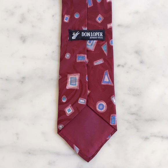 NWOT. Donloper Beverly Hills 100% Italian Silk Tie w/Multicolor Design Patterns. - Picture 4 of 5